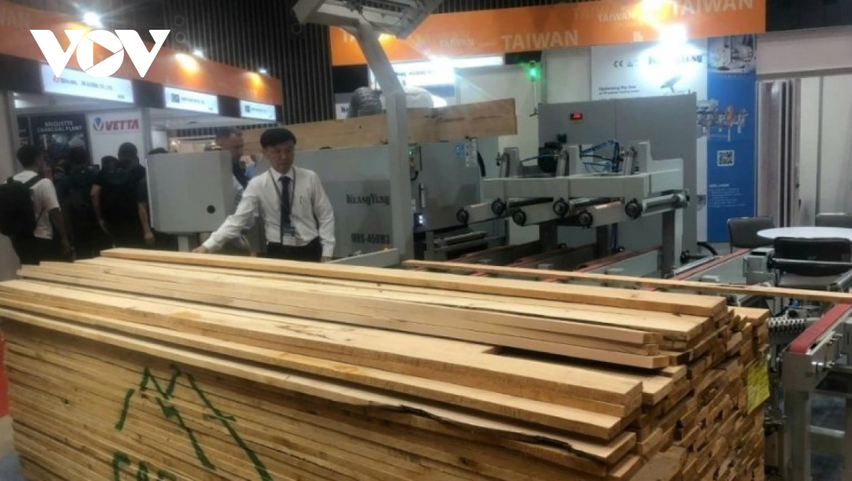 Wood exporters sustain growth through flexible adaptation
